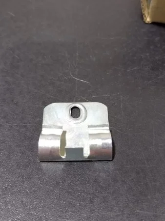 Клипсы к плинтусу MDF Bonkeel (50шт) в Кирове