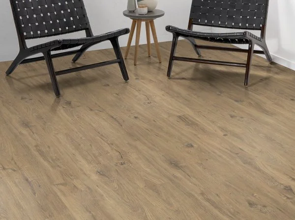 Ламинат Egger PRO 8/33 Дуб Ла-Манча EPL018 в Кирове