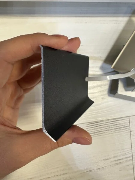 Алюминиевый плинтус Bonkeel ПЛ80 515л Черный (78,5х11,2х2500мм) в Кирове